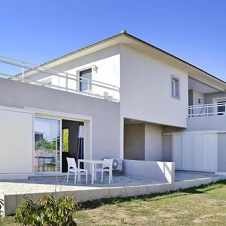 Apartment In Corsica Near Sandy Santa-Lucia-di-Moriani