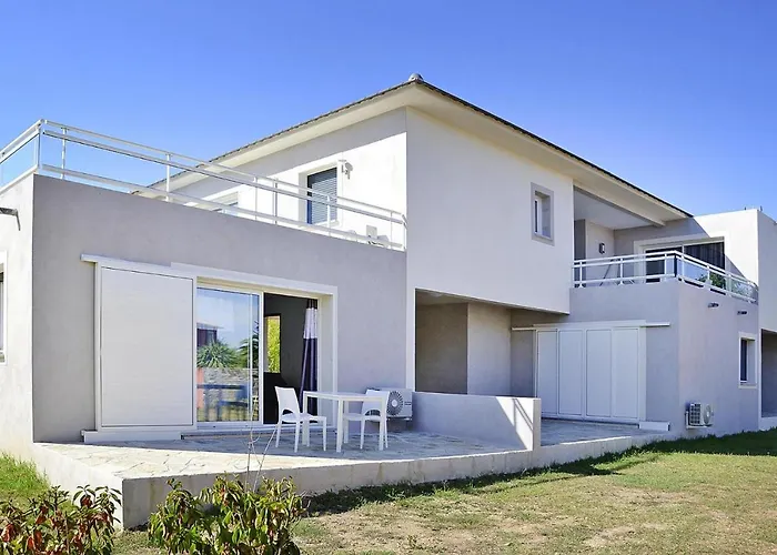 Apartment In Corsica Near Sandy Santa-Lucia-di-Moriani